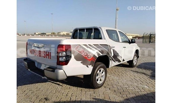 Buy Import Mitsubishi L200 White Car in Import - Dubai in Benign Buy Import Mitsubishi L200 White Car in Import - Dubai in Benign