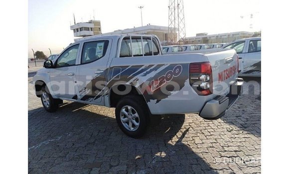 Buy Import Mitsubishi L200 White Car in Import - Dubai in Benign Buy Import Mitsubishi L200 White Car in Import - Dubai in Benign