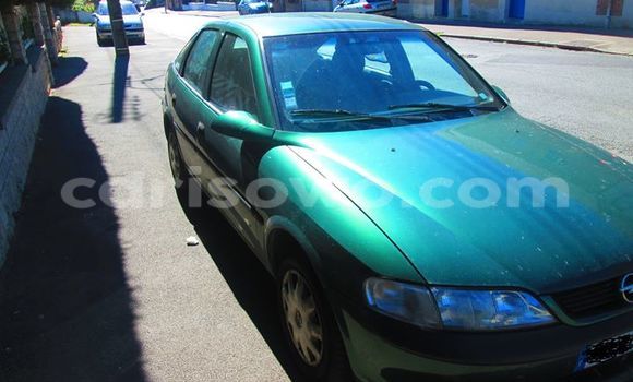 Sayi Na hannu Opel Vectra Green Mota in Savalou a Benin Sayi Na hannu Opel Vectra Green Mota in Savalou a Benin