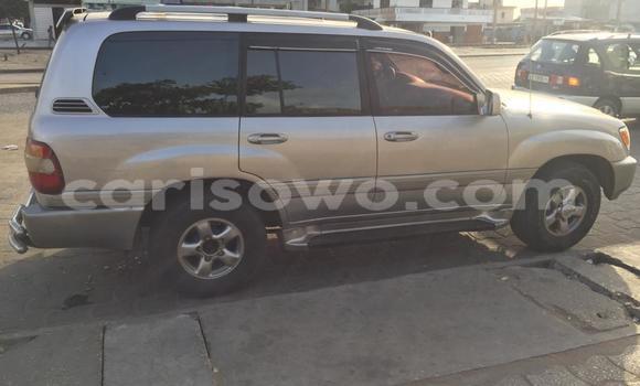 Acheter Occasion Voiture Toyota Land Cruiser Marron à Cotonou, Benin Acheter Occasion Voiture Toyota Land Cruiser Marron à Cotonou, Benin