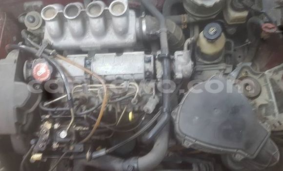 Sayi Na hannu Renault Clio Red Mota in Cotonou a Benin Sayi Na hannu Renault Clio Red Mota in Cotonou a Benin