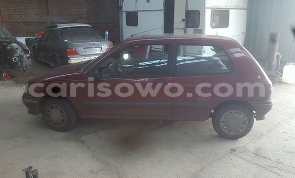 Sayi Na hannu Renault Clio Red Mota in Cotonou a Benin Sayi Na hannu Renault Clio Red Mota in Cotonou a Benin