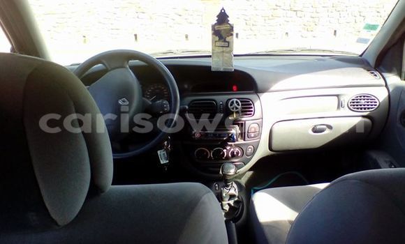 Sayi Na hannu Renault Megane Blue Mota in Cotonou a Benin Sayi Na hannu Renault Megane Blue Mota in Cotonou a Benin