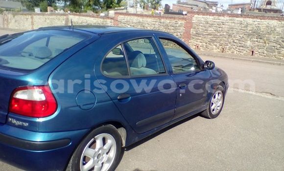 Sayi Na hannu Renault Megane Blue Mota in Cotonou a Benin Sayi Na hannu Renault Megane Blue Mota in Cotonou a Benin