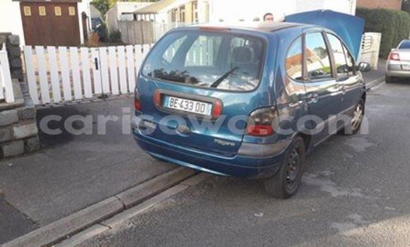 Sayi Na hannu Renault Megane Blue Mota in Savalou a Benin Sayi Na hannu Renault Megane Blue Mota in Savalou a Benin