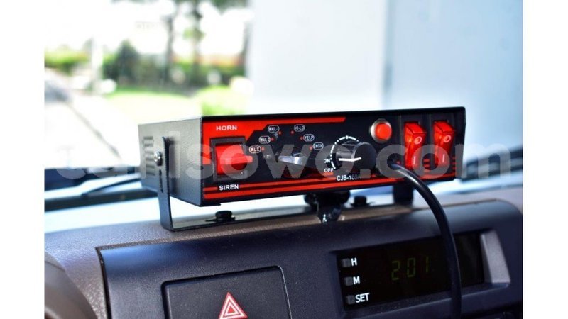 Big with watermark toyota land cruiser benign import dubai 8672