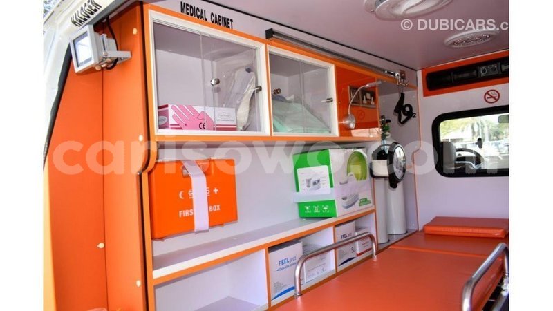 Big with watermark toyota land cruiser benign import dubai 8672