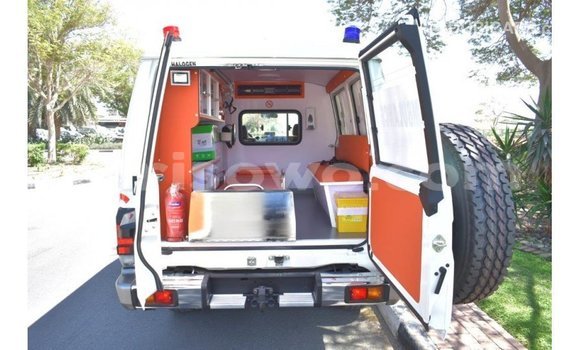 Buy Import Toyota Land Cruiser White Car in Import - Dubai in Benign Buy Import Toyota Land Cruiser White Car in Import - Dubai in Benign