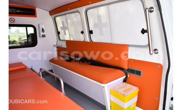 Buy Import Toyota Land Cruiser White Car in Import - Dubai in Benign Buy Import Toyota Land Cruiser White Car in Import - Dubai in Benign