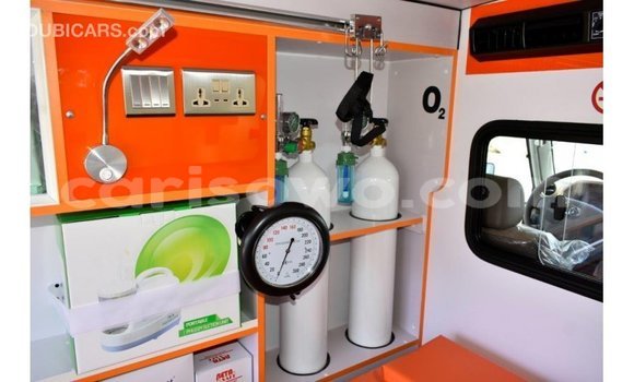 Buy Import Toyota Land Cruiser White Car in Import - Dubai in Benign Buy Import Toyota Land Cruiser White Car in Import - Dubai in Benign