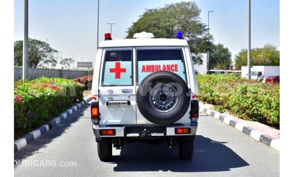 Buy Import Toyota Land Cruiser White Car in Import - Dubai in Benign Buy Import Toyota Land Cruiser White Car in Import - Dubai in Benign