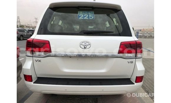 Buy Import Toyota Land Cruiser White Car in Import - Dubai in Benign Buy Import Toyota Land Cruiser White Car in Import - Dubai in Benign