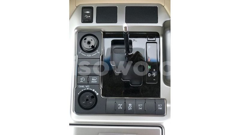 Big with watermark toyota land cruiser benign import dubai 8679