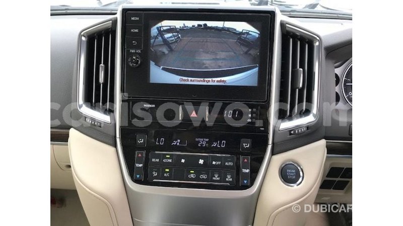 Big with watermark toyota land cruiser benin import dubai 8679