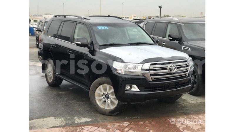 Big with watermark toyota land cruiser benin import dubai 8682