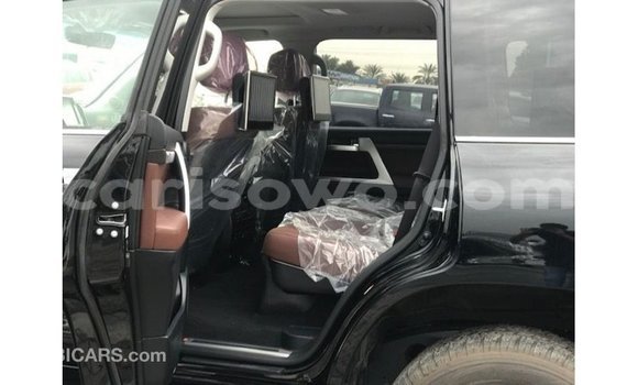 Sayi Imported Toyota Land Cruiser Black Mota in Import - Dubai a Benin Sayi Imported Toyota Land Cruiser Black Mota in Import - Dubai a Benin