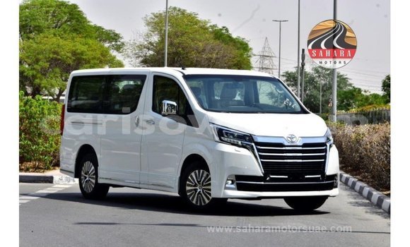 Buy Import Toyota Granvia White Car in Import - Dubai in Benign Buy Import Toyota Granvia White Car in Import - Dubai in Benign