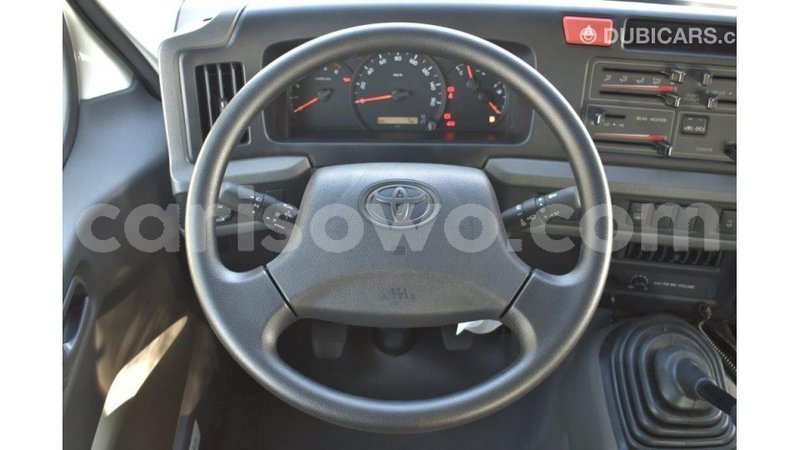 Big with watermark toyota coaster benign import dubai 8685