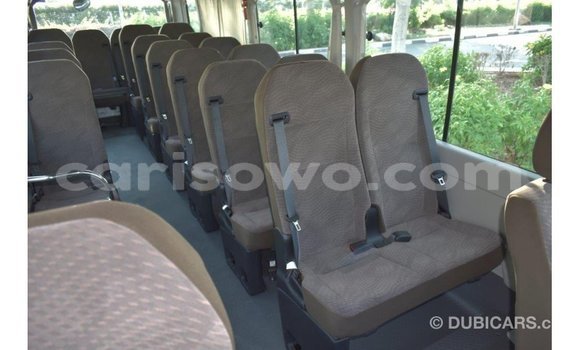 Acheter Import Utilitaire Toyota Coaster Blanc à Import - Dubai, Benin Acheter Import Utilitaire Toyota Coaster Blanc à Import - Dubai, Benin