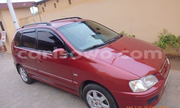 Sayi Na hannu Mitsubishi Spacestar Red Mota in Savalou a Benin