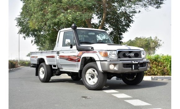 Buy Import Toyota Land Cruiser Other Car in Import - Dubai in Benign Buy Import Toyota Land Cruiser Other Car in Import - Dubai in Benign