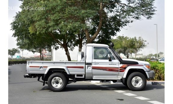 Buy Import Toyota Land Cruiser Other Car in Import - Dubai in Benign Buy Import Toyota Land Cruiser Other Car in Import - Dubai in Benign