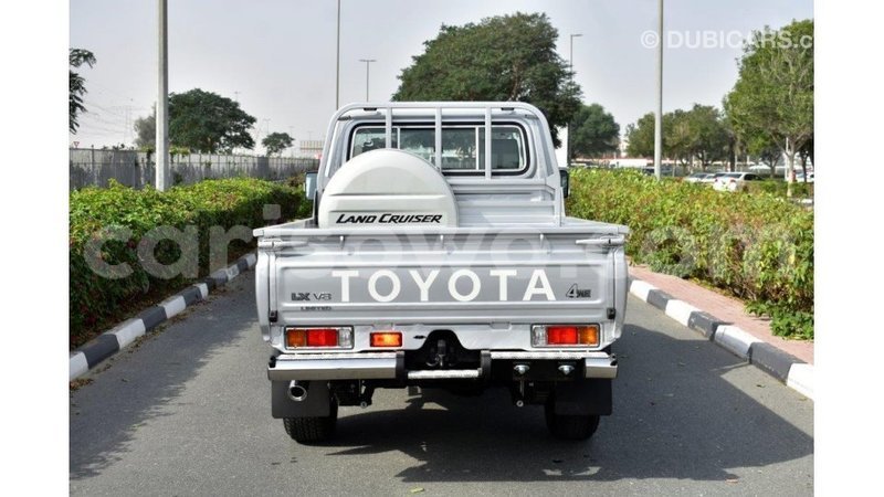 Big with watermark toyota land cruiser benin import dubai 8686
