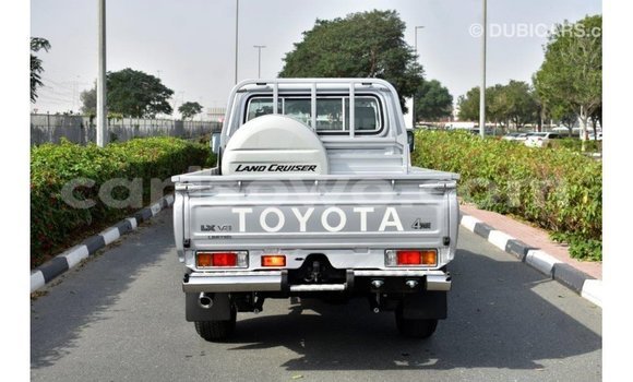 Buy Import Toyota Land Cruiser Other Car in Import - Dubai in Benign Buy Import Toyota Land Cruiser Other Car in Import - Dubai in Benign