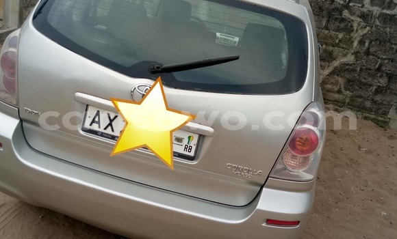 Ra Àlòkù Toyota Corolla Verso Silver Ọkọ̀ in Cotonou ni Benin Ra Àlòkù Toyota Corolla Verso Silver Ọkọ̀ in Cotonou ni Benin