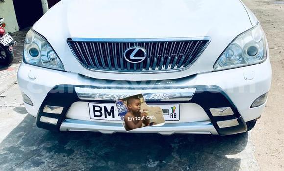 Acheter Occasion Voiture Lexus RX 330 Blanc à Cotonou, Benin Acheter Occasion Voiture Lexus RX 330 Blanc à Cotonou, Benin