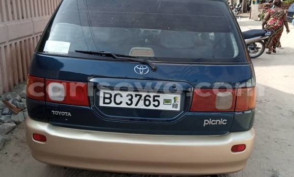 Ra Àlòkù Toyota Picnic Blue Ọkọ̀ in Cotonou ni Benin Ra Àlòkù Toyota Picnic Blue Ọkọ̀ in Cotonou ni Benin