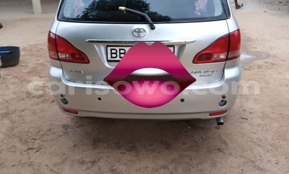 Acheter Occasion Voiture Toyota Avensis Verso Gris à Cotonou, Benin Acheter Occasion Voiture Toyota Avensis Verso Gris à Cotonou, Benin