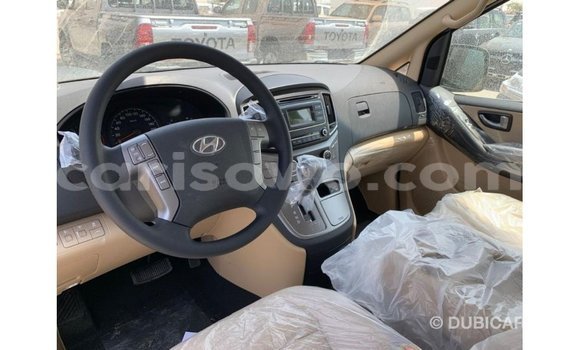 Sayi Imported Hyundai Chorus White Babbar mota in Import - Dubai a Benin Sayi Imported Hyundai Chorus White Babbar mota in Import - Dubai a Benin