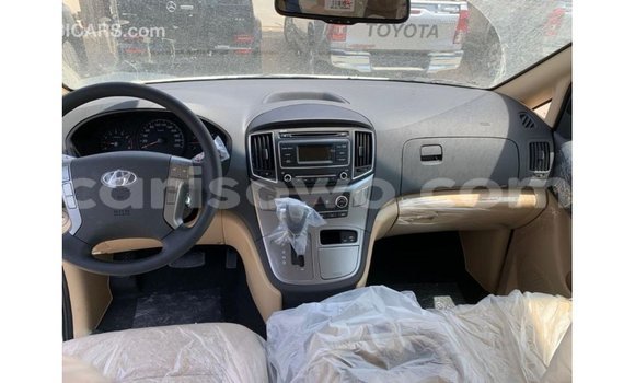 Sayi Imported Hyundai Chorus White Babbar mota in Import - Dubai a Benin Sayi Imported Hyundai Chorus White Babbar mota in Import - Dubai a Benin