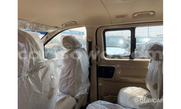 Sayi Imported Hyundai Chorus White Babbar mota in Import - Dubai a Benin Sayi Imported Hyundai Chorus White Babbar mota in Import - Dubai a Benin