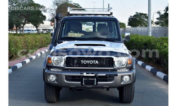 Buy Import Toyota Land Cruiser Other Car in Import - Dubai in Benign Buy Import Toyota Land Cruiser Other Car in Import - Dubai in Benign