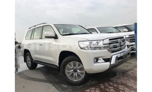 Buy Import Toyota Land Cruiser White Car in Import - Dubai in Benign Buy Import Toyota Land Cruiser White Car in Import - Dubai in Benign