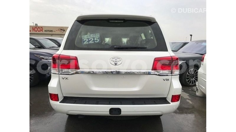 Big with watermark toyota land cruiser benign import dubai 8724