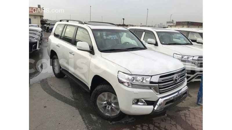 Big with watermark toyota land cruiser benign import dubai 8724