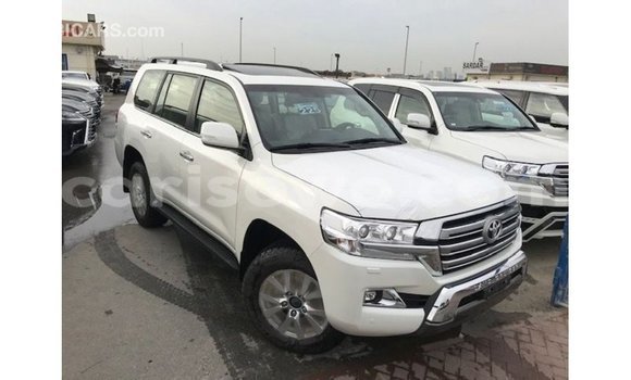 Buy Import Toyota Land Cruiser White Car in Import - Dubai in Benign Buy Import Toyota Land Cruiser White Car in Import - Dubai in Benign