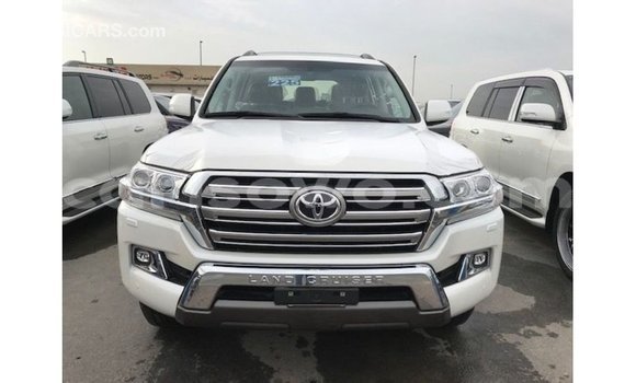 Buy Import Toyota Land Cruiser White Car in Import - Dubai in Benign Buy Import Toyota Land Cruiser White Car in Import - Dubai in Benign
