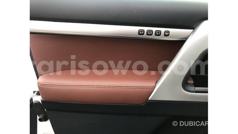 Big with watermark toyota land cruiser benign import dubai 8724