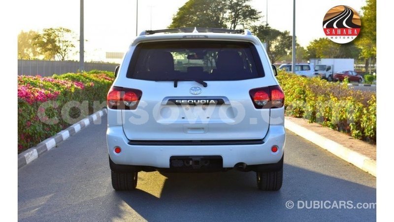 Big with watermark toyota sequoia benign import dubai 8725