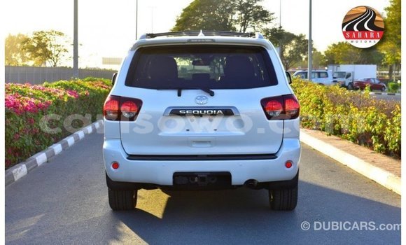 Buy Import Toyota Sequoia White Car in Import - Dubai in Benign Buy Import Toyota Sequoia White Car in Import - Dubai in Benign