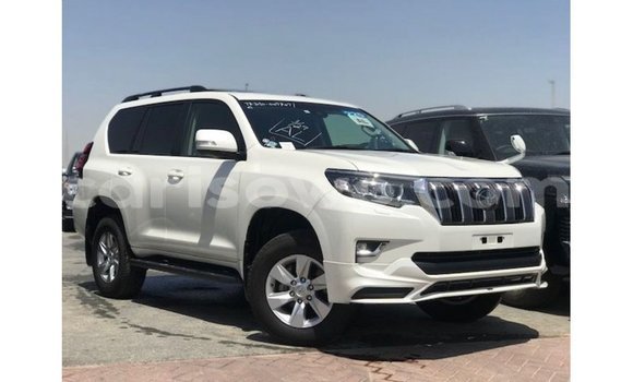 Sayi Imported Toyota Prado White Mota in Import - Dubai a Benin Sayi Imported Toyota Prado White Mota in Import - Dubai a Benin