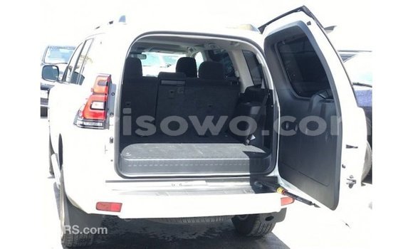 Sayi Imported Toyota Prado White Mota in Import - Dubai a Benin Sayi Imported Toyota Prado White Mota in Import - Dubai a Benin
