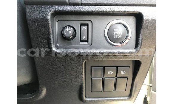 Sayi Imported Toyota Prado White Mota in Import - Dubai a Benin Sayi Imported Toyota Prado White Mota in Import - Dubai a Benin
