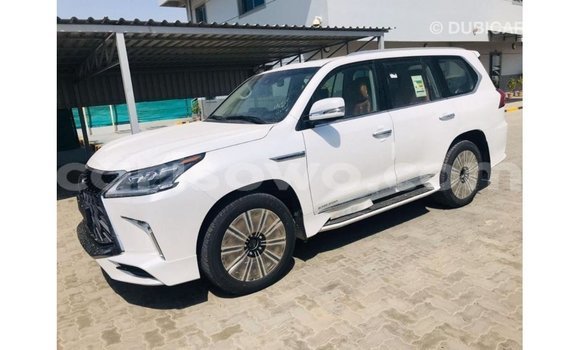 Acheter Import Voiture Lexus LX Blanc à Import - Dubai, Benin Acheter Import Voiture Lexus LX Blanc à Import - Dubai, Benin