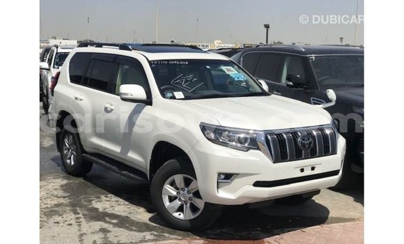 Sayi Imported Toyota Prado White Mota in Import - Dubai a Benin Sayi Imported Toyota Prado White Mota in Import - Dubai a Benin