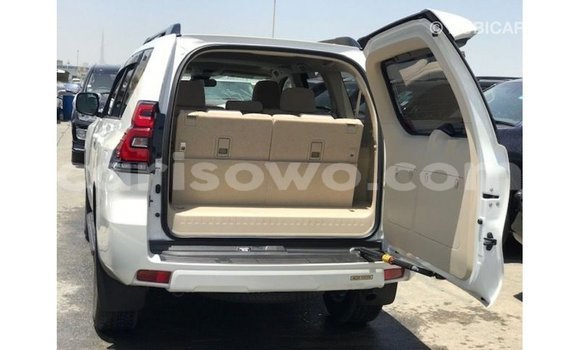Sayi Imported Toyota Prado White Mota in Import - Dubai a Benin Sayi Imported Toyota Prado White Mota in Import - Dubai a Benin